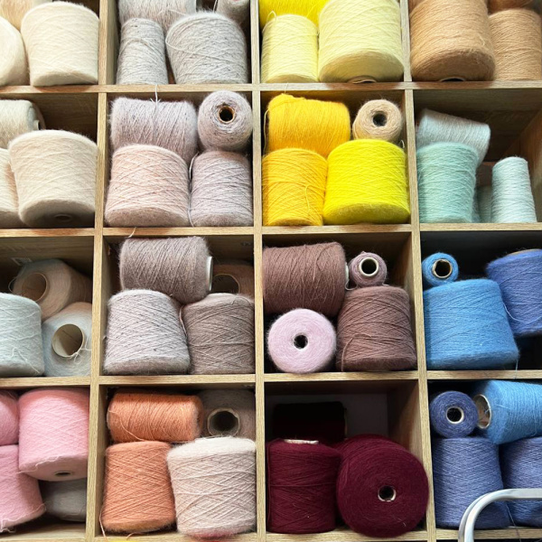 Бобина Ангора Angora Spiky Tweed Бобина Ангора Angora Spiky Tweed