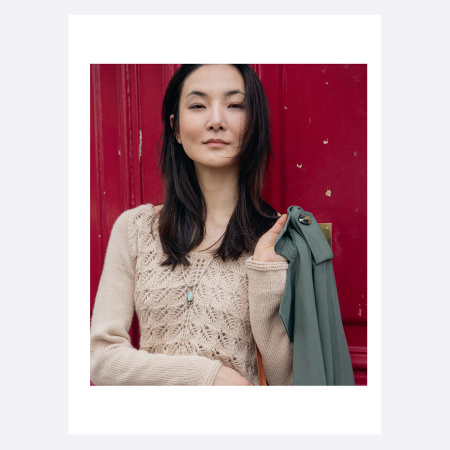 Пуловеры и кардиганы в японском стиле с объемными косами, нежными ажурами, фактурными узорами. Пуловеры и кардиганы в японском стиле с объемными косами, нежными ажурами, фактурными узорами.