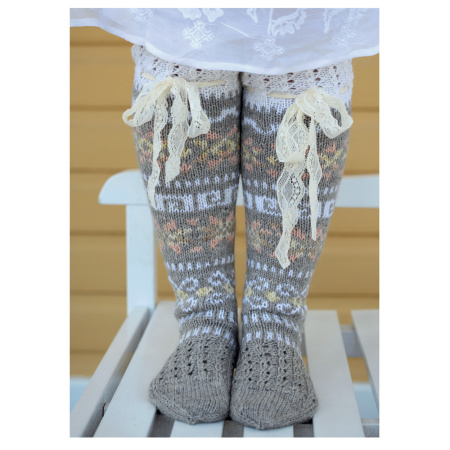 Книга Носочки. Вяжем спицами в разных техниках. Жаккард, ажуры, жгуты и многое другое Мерья Ойянпере