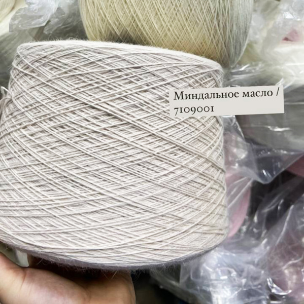 Бобина Angora 40 Zegna Baruffa 3/17