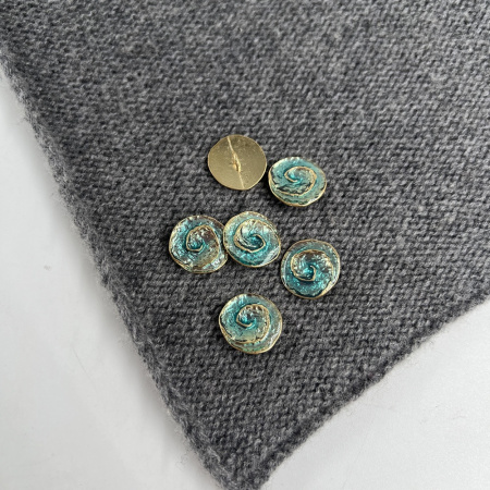 Пуговицы Sandra, размер 32