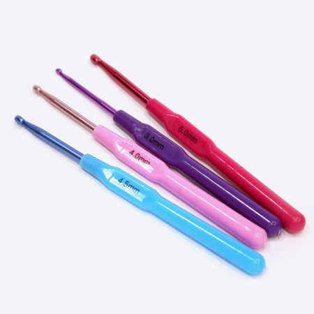 Крючок с пластиковой ручкой ЕКБ