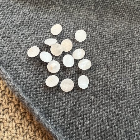 Пуговицы Sandra, размер 24