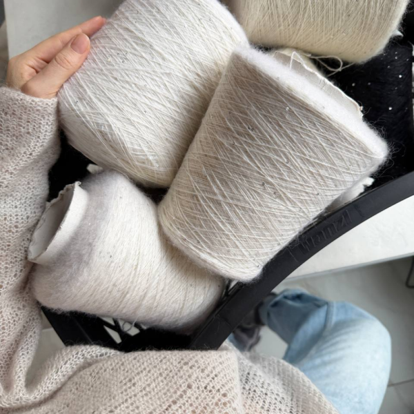 Бобина Pailettes KidMohair by WoolDom