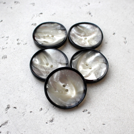 Пуговицы Sandra размер 54