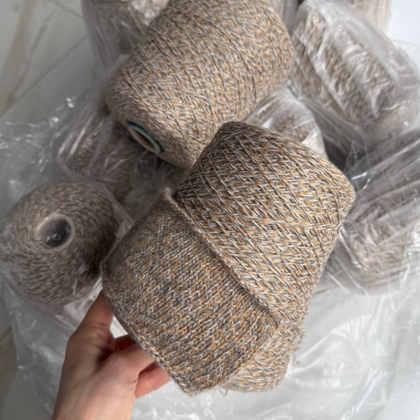 Бобина Twist Coarsehair by Loro Piana