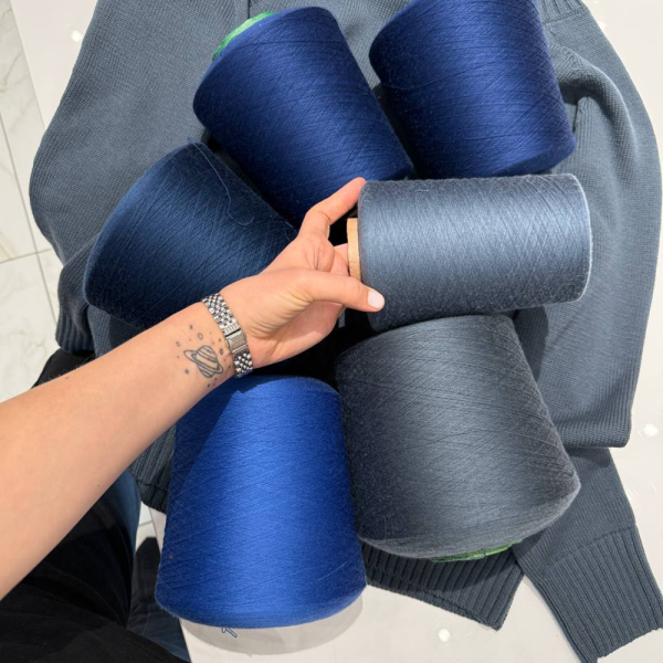 Бобина меринос как кашемир Loro Piana