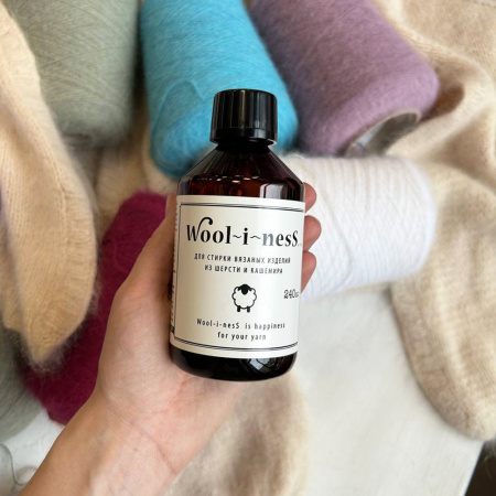 Средство для стирки шерсти INTERVALL "WOOl I NESS" Средство для стирки шерсти INTERVALL "WOOl I NESS"