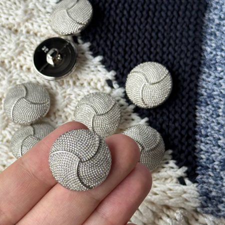 Пуговицы Sandra, Триоль, размер 36 (62492-36-2, Серебро)