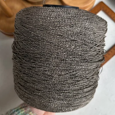 Бобина Pasha Papasha (42% хлопок, 20% лен, 24% Пл, 14% Па), 240 м. (6905, Какао)