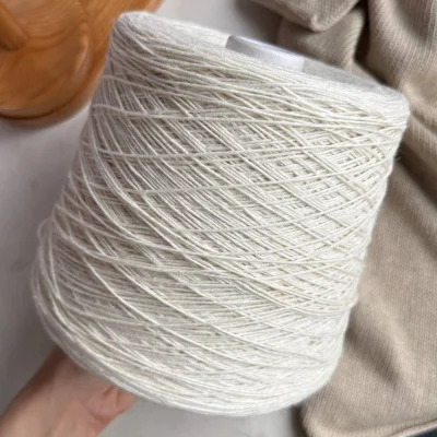 Бобина Cotolino (60% лен, 40% хлопок) 340 м. (5101, Попкорн)