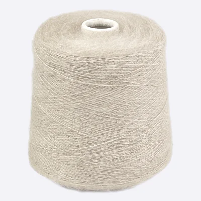 Бобина Star Kidsilk by WoolDom (70% кидмохер, 30% шелк), 850 м. (0017, Beige)