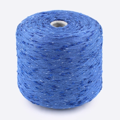 Бобина звездочки Lucky Star 1/11000 ( 75% вискоза, 5% ПА, 20% ПЭ), 1100 м. (15704, Василек с синим)