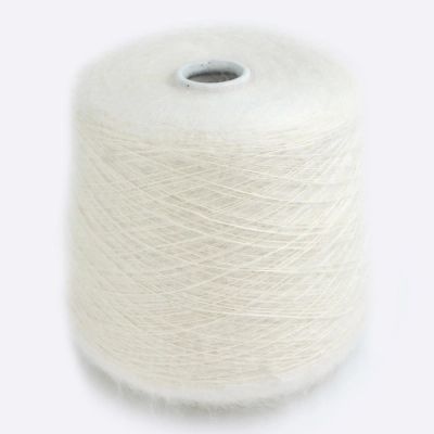 Бобина KIDSILK (70% кидмохер, 30% шелк), 900 м. (600, Сливки)