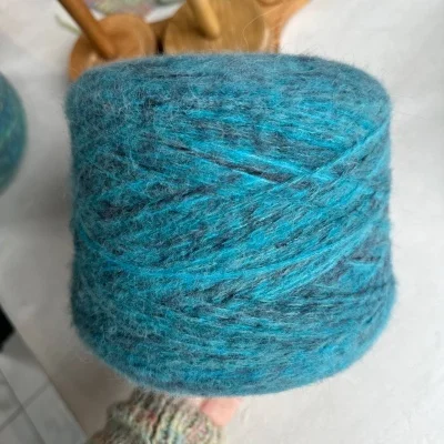 Бобина Soriano (45% беби альпака, 25% меринос, 30% Па), 375 м. (041, Черная лазурь)