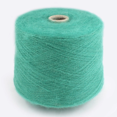 Бобина KIDSILK (70% кидмохер, 30% шелк), 900 м. (6712, Изумрудный лес)