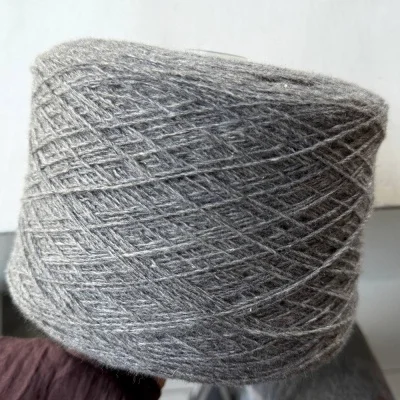 Бобина Lana/Piumino (80% меринос, 20% лебяжий пух), 500 м. (Gregio Mel, Гриджио)