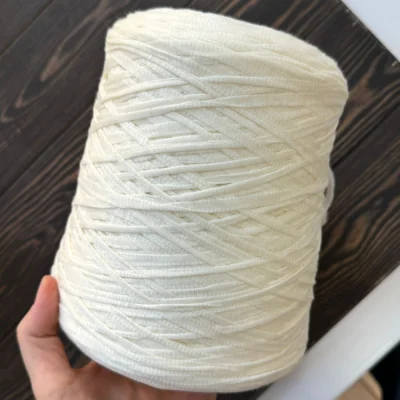 Бобина Carezza by Loro Piana (100% меринос), 140 м. (White, Молоко)