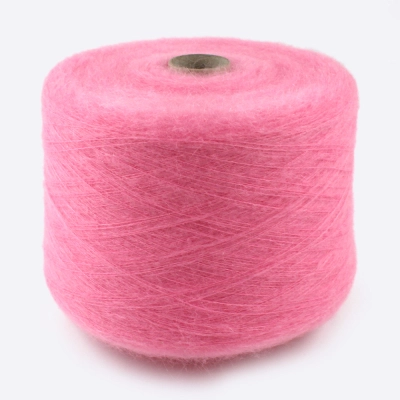 Бобина мохер LOVE ❤ MOHAIR 1/10 (70% кидмохер, 30% нейлон), 1000 м. (7042, Бабл Барби)