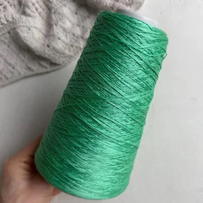 Бобина шелк Seta Shappe Lux Octopus (100% шелк), 1000 м. (1071, (Диор исурий)