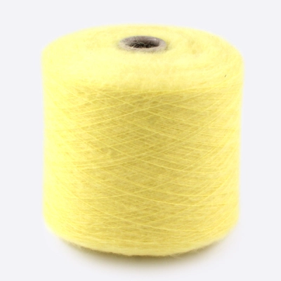 Бобина мохер LOVE ❤ MOHAIR 1/10 (70% кидмохер, 30% нейлон), 1000 м. (8055 115, Лимонный)