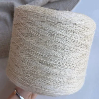 Бобина Lino Ambra (90% лен, 10% шелк), 700 м. (Meringue, Меренга)