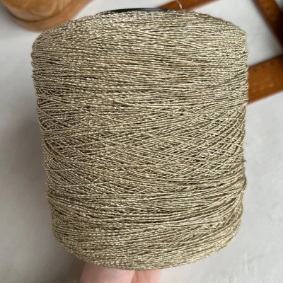 Бобина Pasha Papasha (42% хлопок, 20% лен, 24% Пл, 14% Па), 240 м. (6904, Пшеничная пудра)