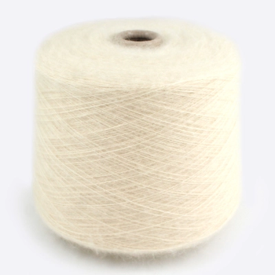 Бобина KIDSILK (70% кидмохер, 30% шелк), 900 м. (4311, Лимонный ганаш)