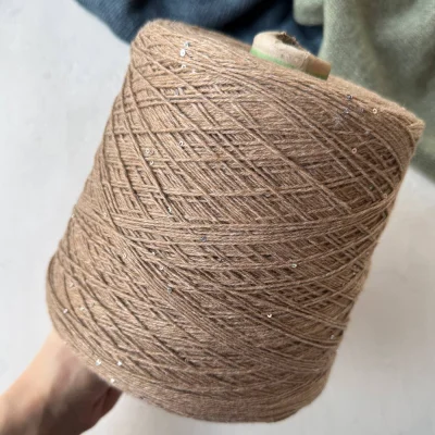 Бобина Cashmere Shine by Loro Piana (97% кашемир, 3% пайетки), 320 м. (1143, Карамель)