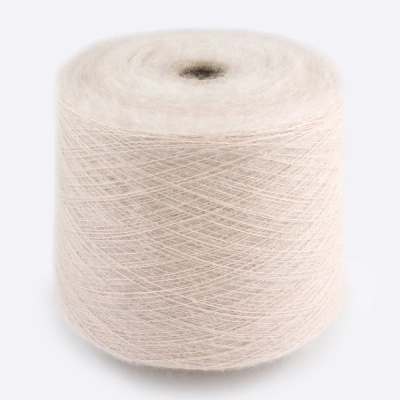 Бобина KIDSILK (70% кидмохер, 30% шелк), 900 м. (6007, Нюд)