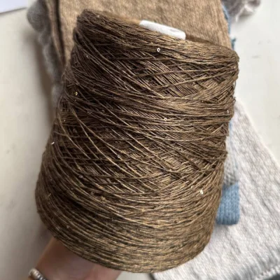 Бобина LINOSisik СИСИК  (72% лен, 20% шелк, 8% пайетки), 450 м. (1622, Макадамия)