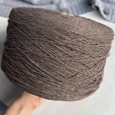 Бобина AMORE (90% хлопок, 4% сияние, 6% ПА), 240 м. (9965, Брауни)