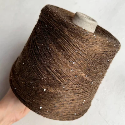 Бобина LINOSisik СИСИК  (72% лен, 20% шелк, 8% пайетки), 450 м. (6123, Шоколадное масло)