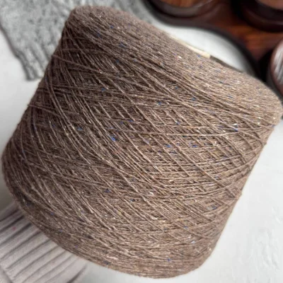 Бобина Pigalle (55% меринос, 25% шелк, 10% вискоза, 10% Па), 750 м. (Tabaco Tweed, Табак)