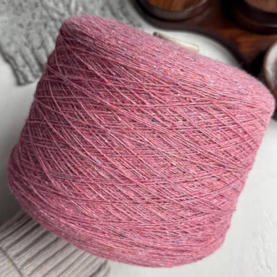 Бобина Pigalle (55% меринос, 25% шелк, 10% вискоза, 10% Па), 750 м. (Rosa Tweed, Античная роза)