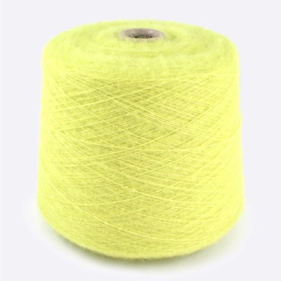 Бобина KIDSILK (70% кидмохер, 30% шелк), 900 м. (9139, Лайм)