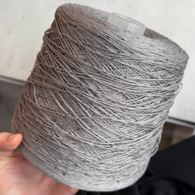 Бобина SMERALDO (92% мерсеризованный хлопок, 8% пайетки), 450 м. (1275, Серый волк)