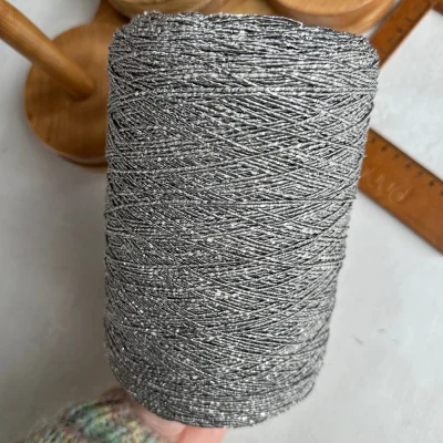 Бобина Pasha Papasha (42% хлопок, 20% лен, 24% Пл, 14% Па), 240 м. (6916, Сильвер)