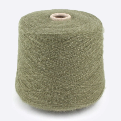 Бобина альпака на шелке Alpaca Silk (72% альпака сури, 28% шелк), 900 м. (90311, Хаки Оливия)