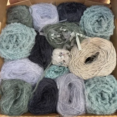 Набор на джемпер из коробочки Magic Box Italy (Лунный цветок)