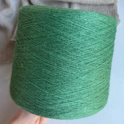 Бобина Lino Ambra (90% лен, 10% шелк), 700 м. (Verde, Можжевельник)